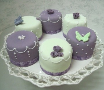 mini cakes