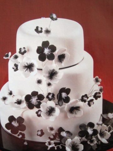 Svadbene torte crno bele