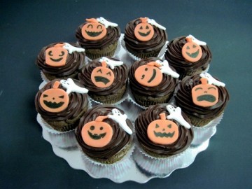 komadni kolaci cup cakes halloween